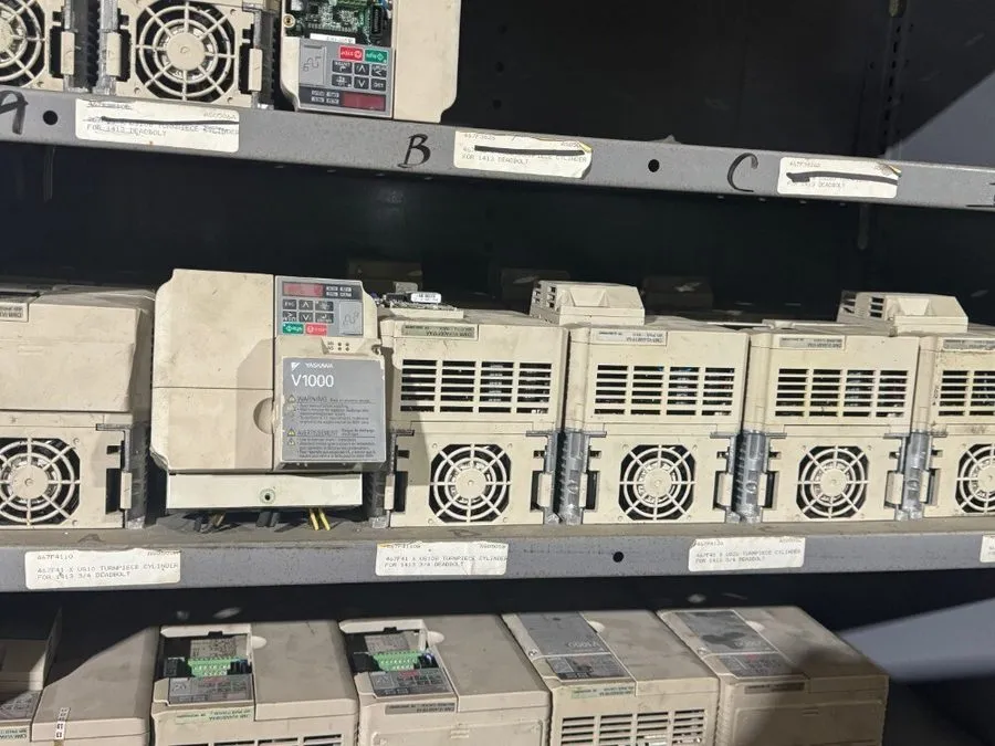 Частотный преобразователь 1PC Yaskawa CIMR-VU4A0011FAA, V1000
