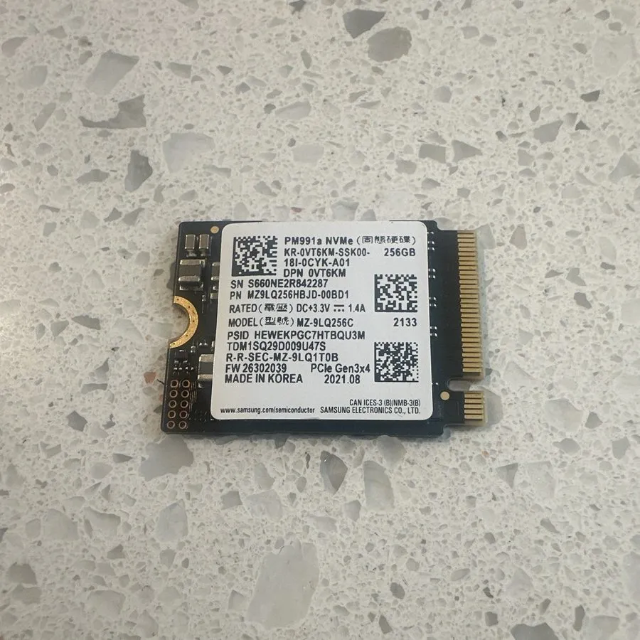 SSD-накопитель Samsung PM991a 256GB NVMe PCIe Gen3x4 M.2 2230 SSD MZ9LQ256HBJD-0