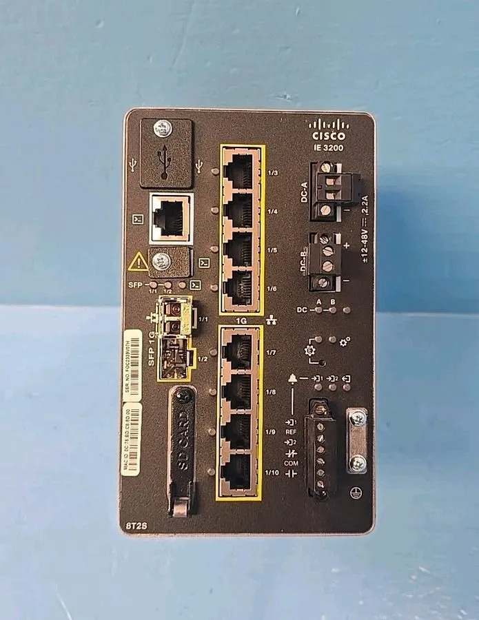 Коммутатор Cisco IE-3200-8T2S-E Ethernet 3200 Switch