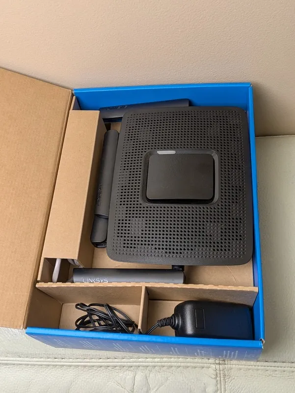 Маршрутизатор Linksys EA8300 Tri-Band Wireless Router AC2200, 4-Port Gigabit, Bl — фото лота 1