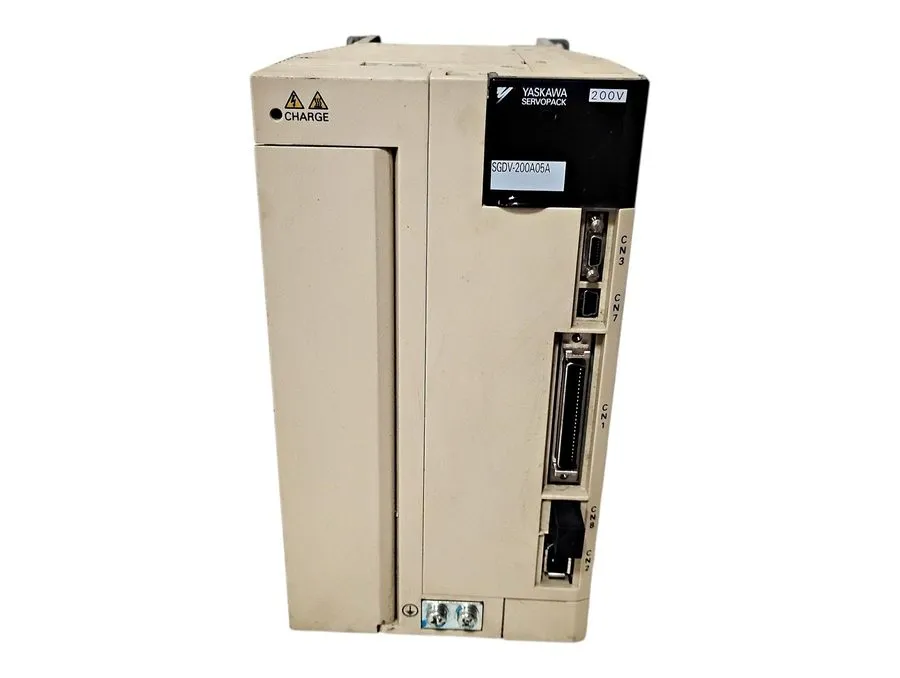 Сервопривод Yaskawa SGDV-200A05A 200-230 V 3 kW Servo Pack