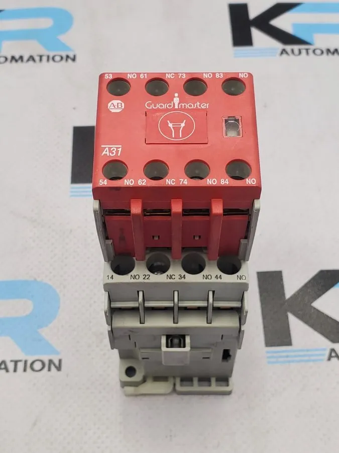 Реле безопасности ALLEN BRADLEY 700S-CF620EJBC SAFETY RELAY 24V DC 6NO/2NC 700-C