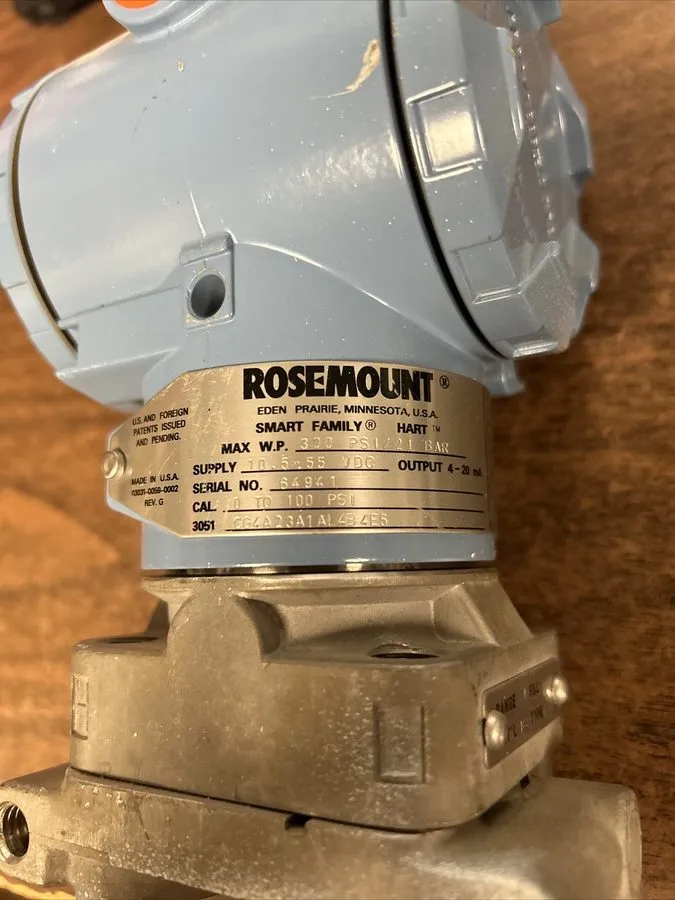 Расходомер Rosemount Flow Meter 300psi 21 Bar 10.5-55 VDC CG4A23A1AL4B4E5 — фото лота 1