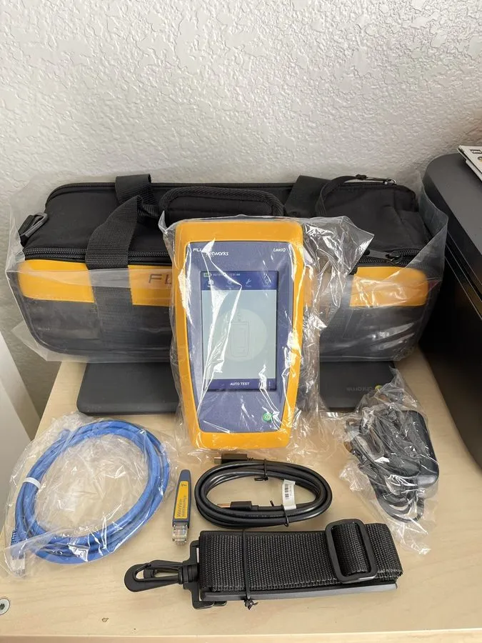 Тестер Fluke Networks LinkIQ Cable + Network Tester (LIQ100)