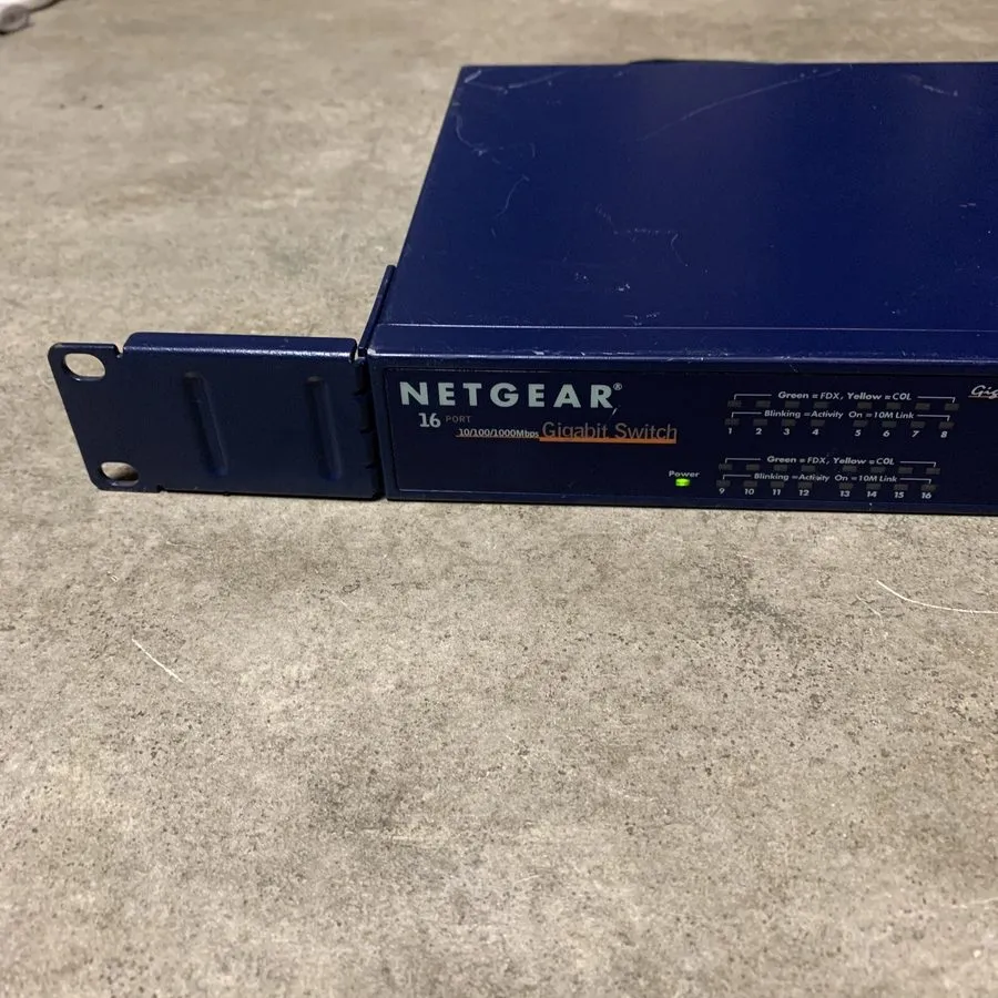 Коммутатор Netgear ProSafe GS516T Netgear 16-Port Gigabit Switch