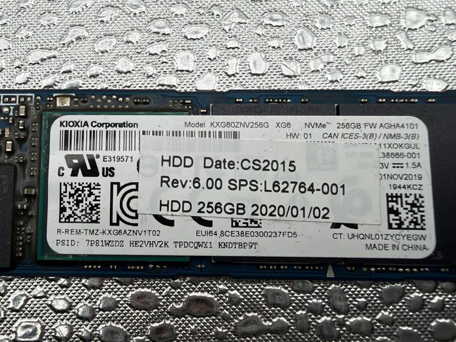 SSD-накопитель x Kioxia (Toshiba) XG6 256GB NVMe M.2 2280 SSD (KXG60ZNV256G)