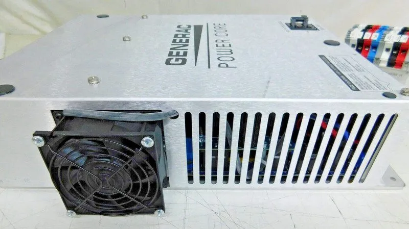 Инвертор Generac XVT076A03 PWRCell 7.6kW 1Ph Solar Inverter w/ CTs 7.6 KW 120/24 — фото лота 2