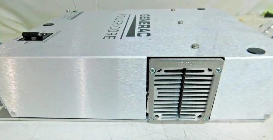 Инвертор Generac XVT076A03 PWRCell 7.6kW 1Ph Solar Inverter w/ CTs 7.6 KW 120/24 — фото лота 3