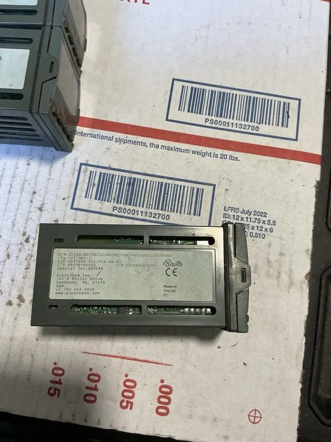Датчик температуры Eurotherm 2216E/NS/VH/L1/XX/RF/2XX/XXX High Limit Temperature — фото лота 1