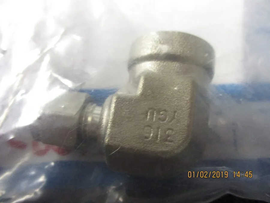 Фитинг SS-400-8-6 Swagelok SS TUBE FITTING, FEMALE ELBOW, 1/4 IN. T