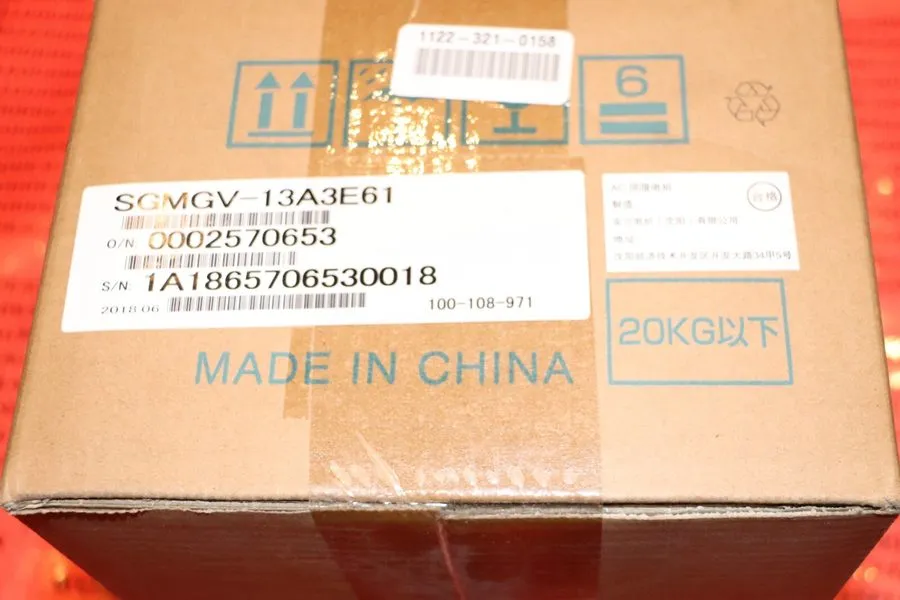 Серводвигатель YASKAWA SGMGV-13A3E61 SERVO MOTOR