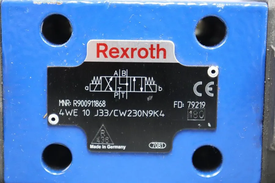 Пневмораспределитель Rexroth 4WE10J33/CW230N9K4 R900911868 R900071037 Directiona