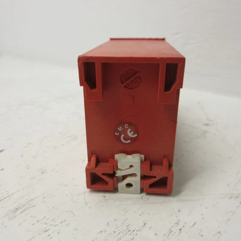Реле безопасности Allen-Bradley Guard Master MSR6R/T 24VAC Universal Safety Rela — фото лота 4