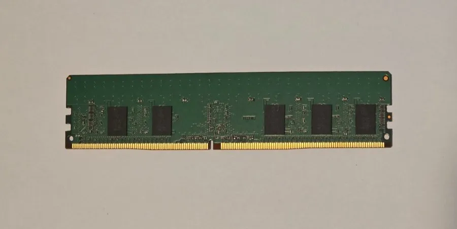 Модуль памяти Micron 8GB 1Rx8 PC4-2666V RDI-11 Server Memory RAM MTA9ASF1G72PZ-2 — фото лота 1
