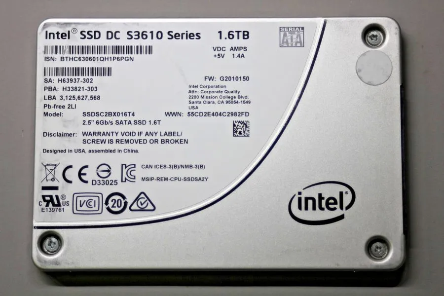 SSD-накопитель Intel DC S3610 Series 1.6TB SSD 02CC4N 2.5" SSDSC2BX016T4 SATA En
