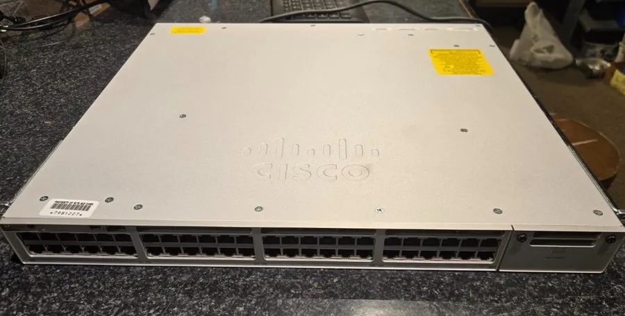 Коммутатор Cisco C9300-48T Catalyst 9300 Switch Power