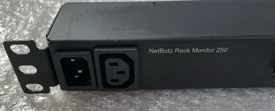 Стойка/шкаф APC NetBotz Rack Monitor 250 NBRK0250 Environmental Security Applian