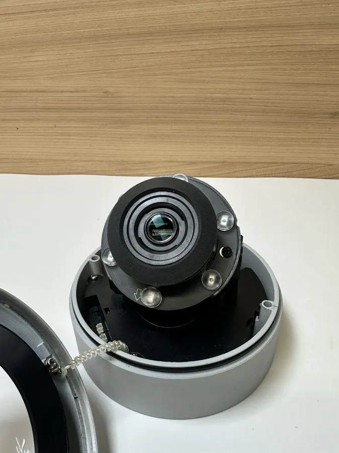 Камера Pelco IME322-1RS 3MP Sarix Enhanced 3mp Indoor Dome Camera With 9-22mm Le