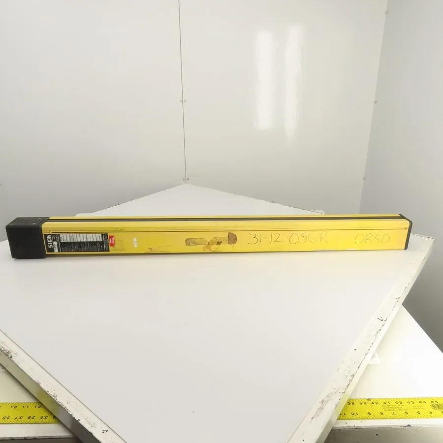 Световая завеса Sick 1200-1111 AGSS Safety Light Curtain Transmitter 1183mm H x 