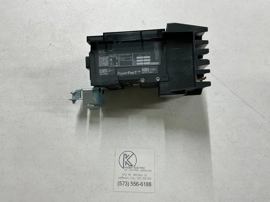 Автоматический выключатель Square D PowerPact B Frame I-Line Circuit Breaker BGA — фото лота 1