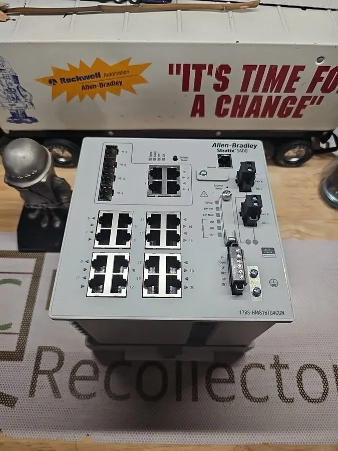 Коммутатор Allen-Bradley 1783-HMS16T4CGN Stratix 5400 20-Port Managed Switch