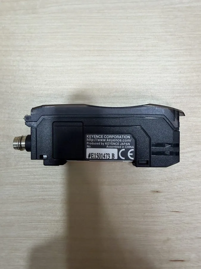 Датчик Keyence FS-N11CP Digital Fiber Optic Sensor — фото лота 1