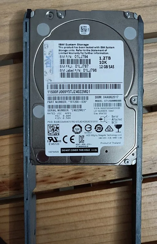 Жёсткий диск IBM 1.2TB 01LJ787 01LJ794 01LJ796 SAS 10K 12Gb/s 2.5" V7000 G2 Hard