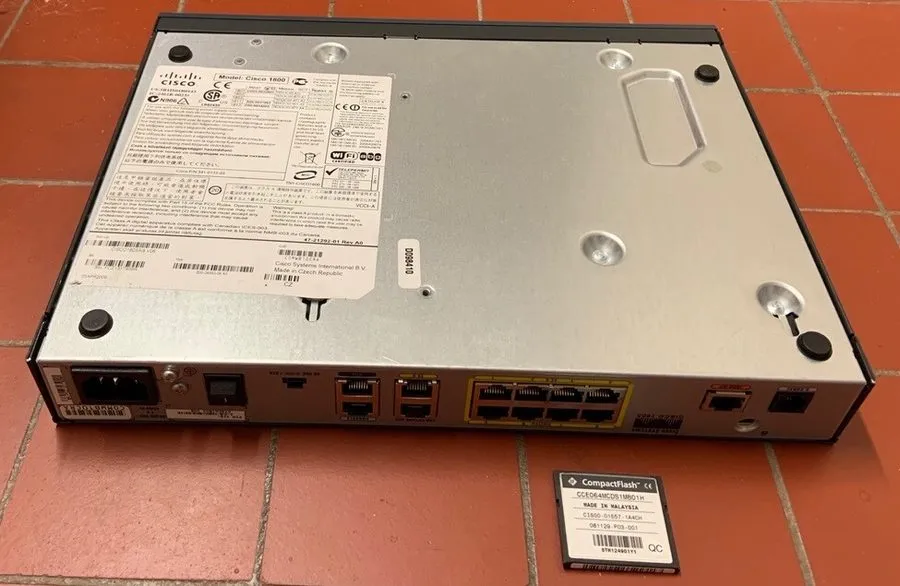 Маршрутизатор Cisco1803/K9 Cisco Router + CF 64MB