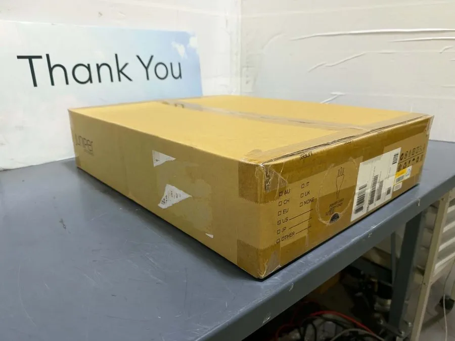 Межсетевой экран Juniper SRX380-P-SYS-JB-AC SRX380 Services Gateway HW 16GE POE+