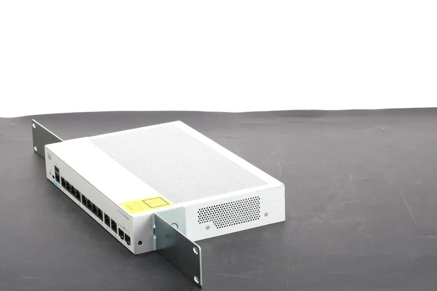 Коммутатор Cisco CBS250-8T-E-2G (EU) Business 8-Port Gigabit Smart Managed Switc