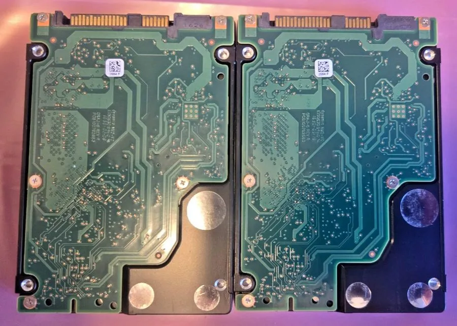 Жёсткий диск Dell 1FF200-151, 0J4TF2, 1.2TB 2.5" SAS Ent. Performance 10K HDD V8