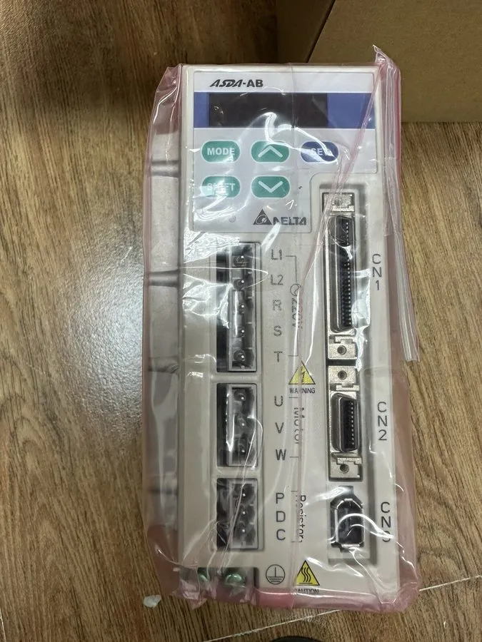 Сервопривод Delta AC Servo Drive 100W ASD-A0121-AB