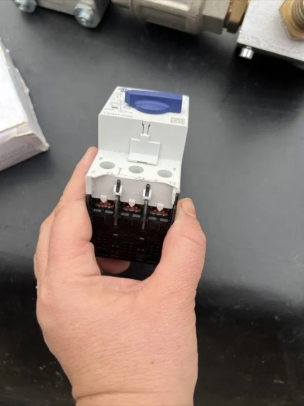 Автоматический выключатель Allen Bradley Motor Protection Circuit Breaker 140MT-