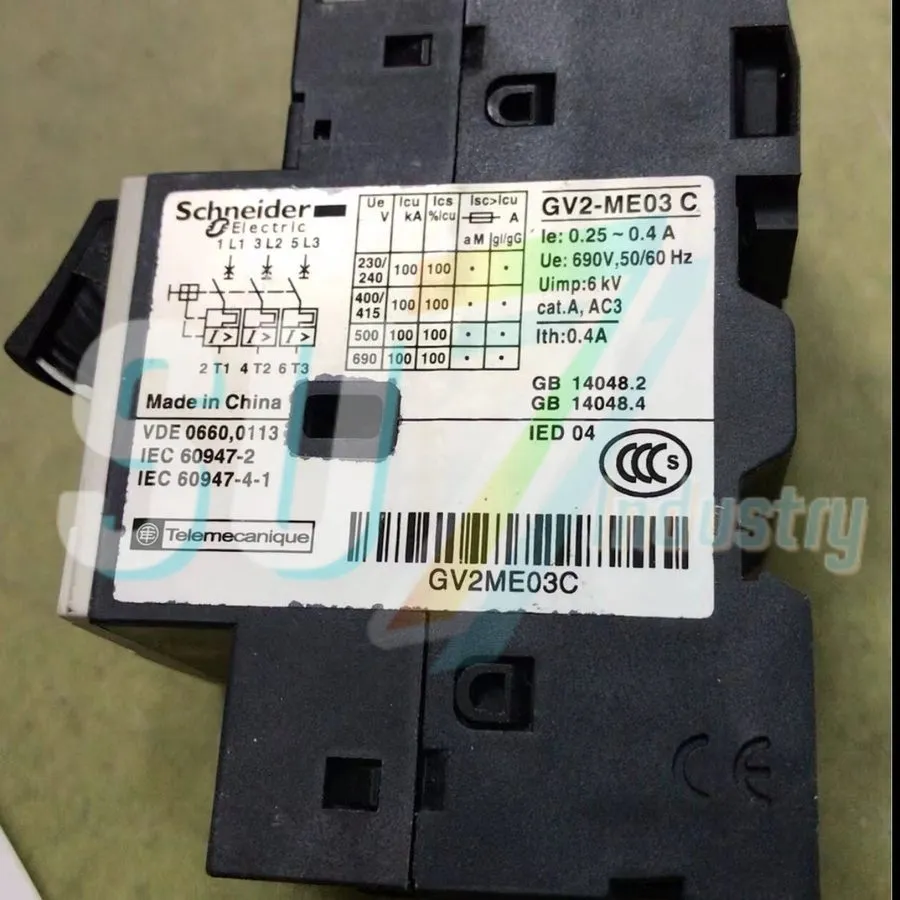Автоматический выключатель Schneider GV2ME03C (0.25-0.4A) circuit breaker