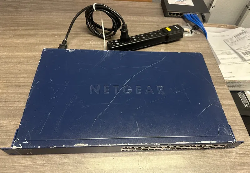 Коммутатор NETGEAR PROSAFE FS728TP V2 24-Port Ethernet PoE Smart Network Switch
