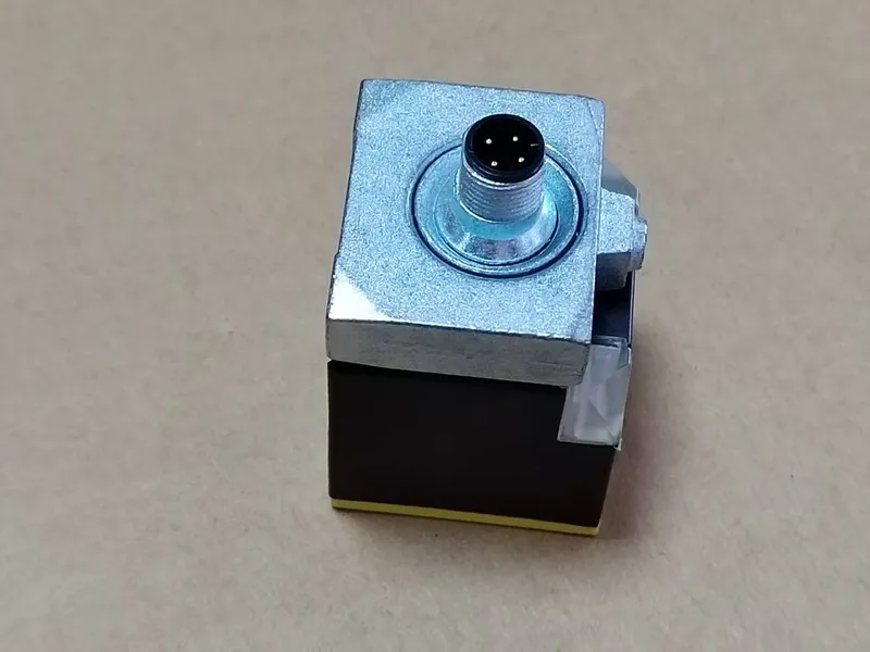 Датчик приближения TURCK Proximity Switch Sensor BI15-CK40-AP6X2-H1141
