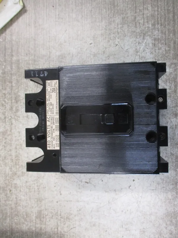 Автоматический выключатель ITE Siemens EH3 EH3-B020 3 Pole 20 Amp 480V Circuit B