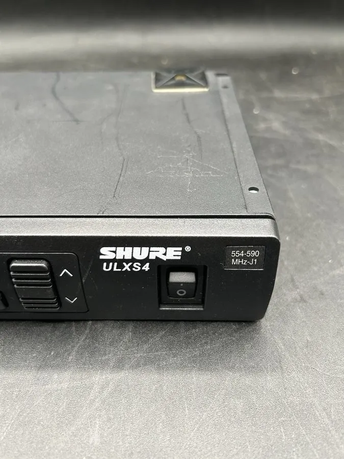 Радиосистема Shure ULXS4/ULXS2 J1 Wireless Microphone Receiver no antennas — фото лота 1
