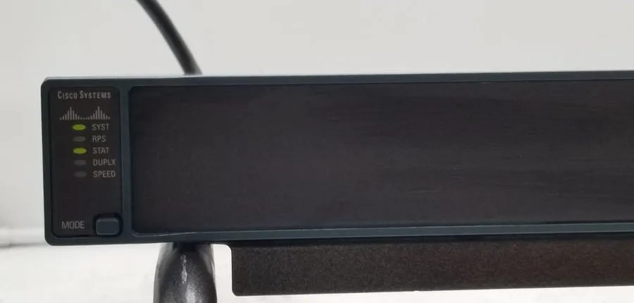 Коммутатор CISCO CATALYST 2960 SERIES 24-PORT SWITCH 100-240 VAC WS-C2960-24TC-L
