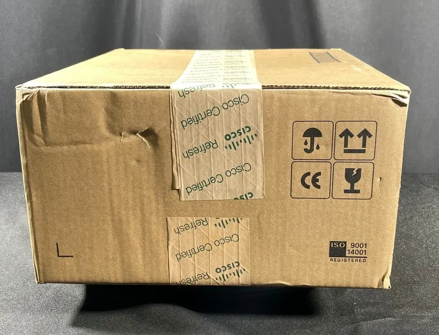 Коммутатор Cisco C1000-8FP-E-2G-L 8-Port Gigabit PoE+ 120W Managed Switch 2x SFP