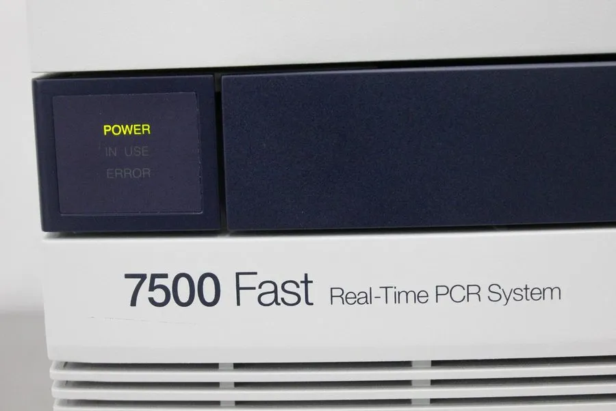 Амплификатор Applied Biosystems 7500 Real-Time PCR System Ref: 4357362 Good Cond — фото лота 1