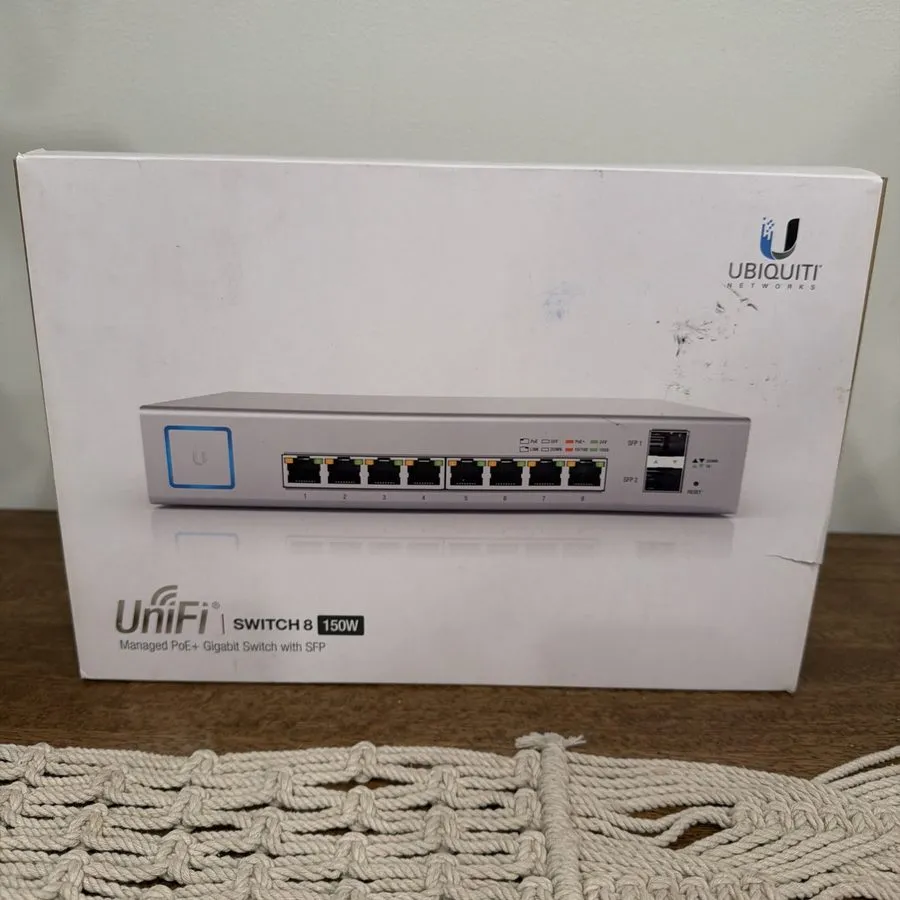 Коммутатор Ubiquiti US-8-150W 8-Port UniFi Switch, Managed PoE+ Gigabit Switch