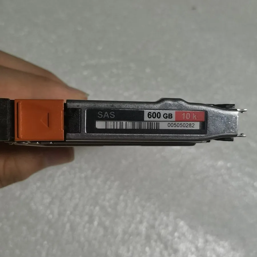 Жёсткий диск EMC 005050282 005050344 005050211 600GB 10K RPM SAS 2.5" HDD Hard D — фото лота 2