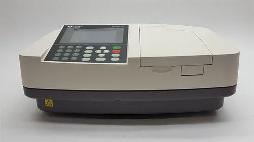 Спектрофотометр PHARMACIA BIOTECH ULTROSPEC 3000 UV/VISABLE SPECTROPHOTOMETER 80 — фото лота 1