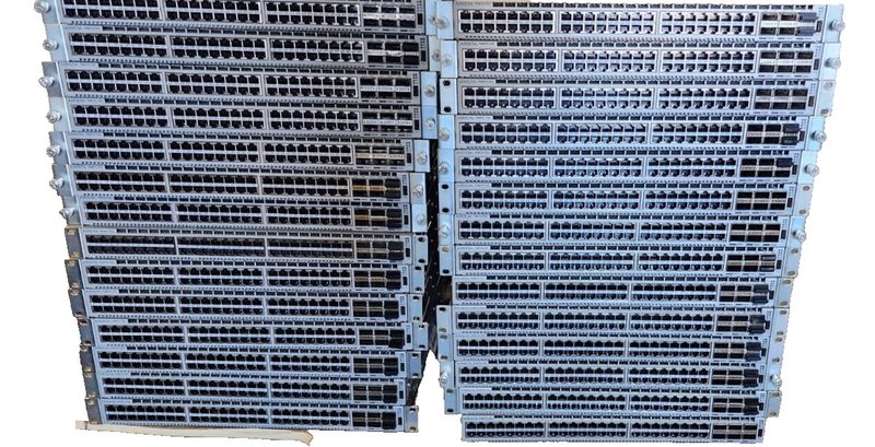 Коммутатор Arista 7050TX 48 Port 10GbE RJ45 + 6 Port 40GbE QSFP+ Switch DCS-7050 — фото лота 3