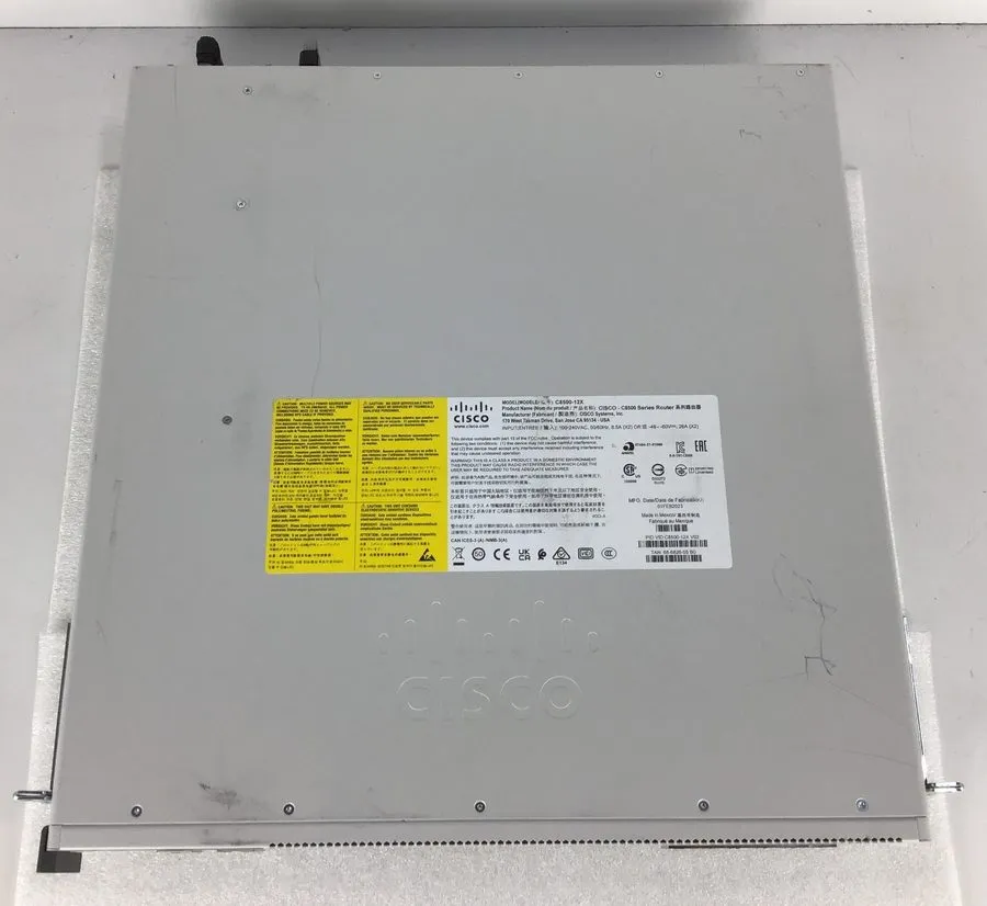 Маршрутизатор Cisco C8500-12X Edge Platform Router 12x 1/10GE SFP+ ports 2x PWR- — фото лота 1