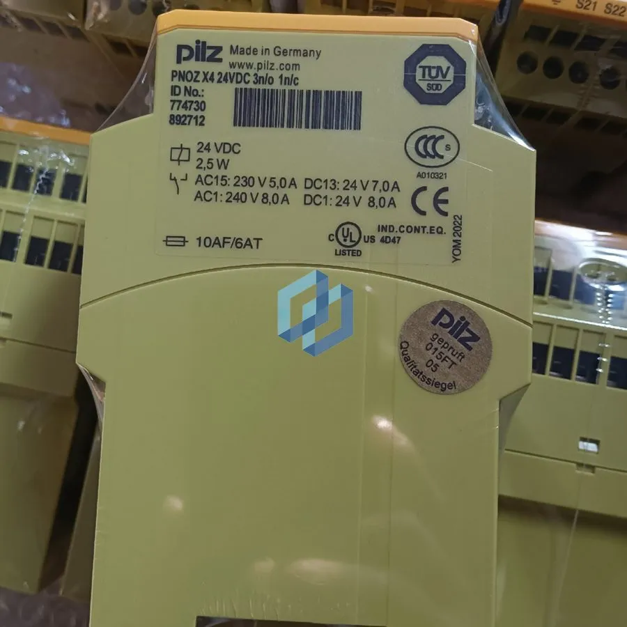 Реле безопасности PILZ 774730 PNOZ X4 24VDC 3n/o 1n/c Safety relay