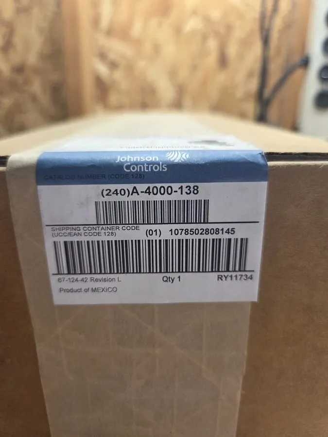Трубопроводная арматура Johnson Controls 3/8 Pressure Regulator with Bracket Gau — фото лота 1