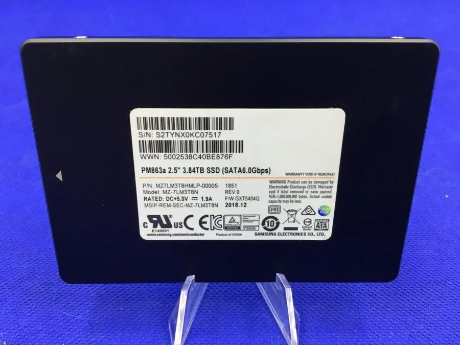 SSD-накопитель Samsung PM863a 3.84TB 2.5" SSD SATA III Hard Drive MZ-7LM3T8N MZ7