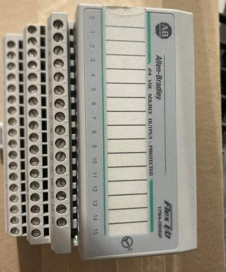 Модуль ввода-вывода Allen Bradley FLEX I/O 1794-OB16P 24VDC Source Output-Protec